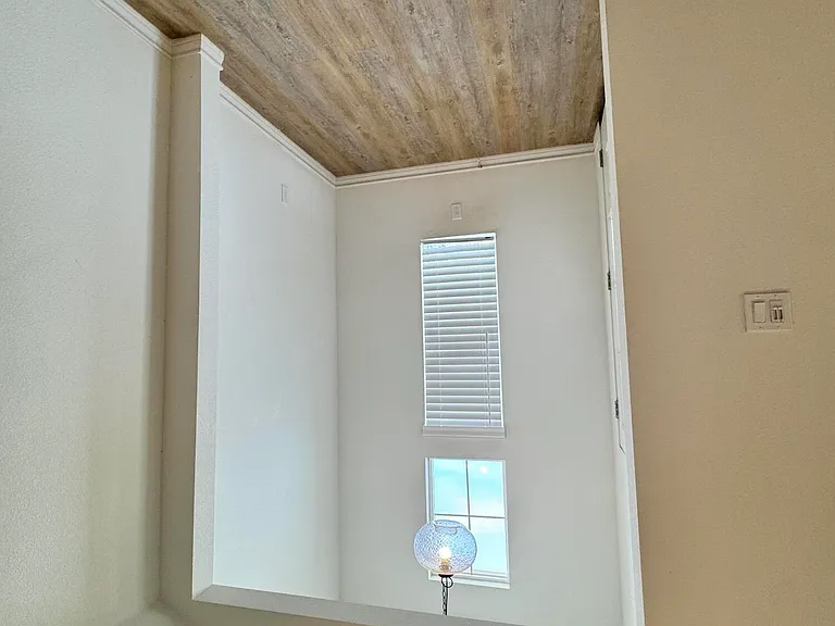 12707 Joliet Ave — Photo 21