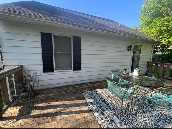3rd image of 1103 Vogel Ave