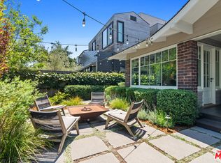929 Marco Pl, Venice, CA 90291