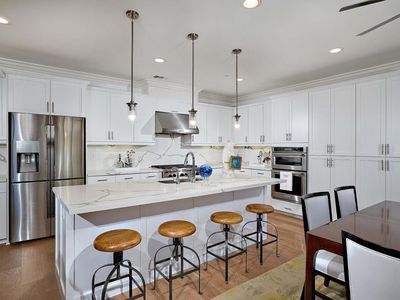 647 Manzanita Ln, Encinitas, CA, 92024