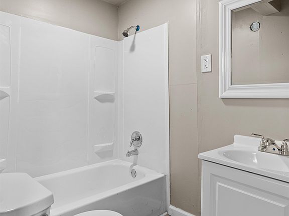 3rd image of 2635 Brannon Ave #1