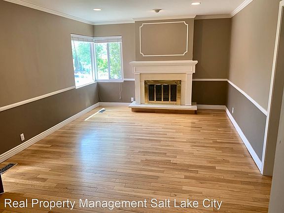 2nd image of 1371 E Zenith Ave