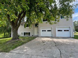 839 Hillcrest Ave #3, Story City, IA 50248