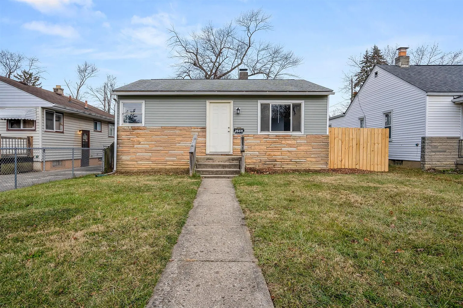 2669 N Atwood Ter photo 1