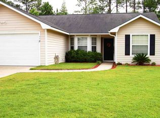 118 Lake Wisteria Ct, Kingsland, GA 31548