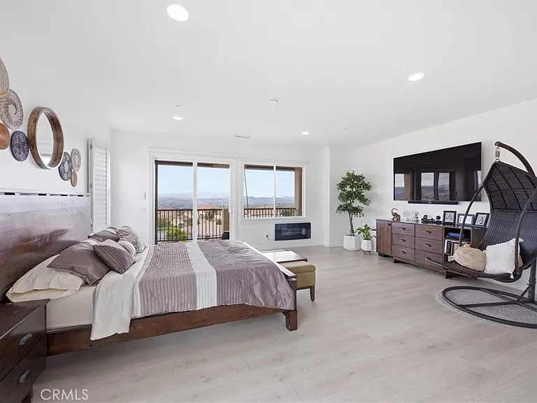 14852 Hightop St — Photo 38