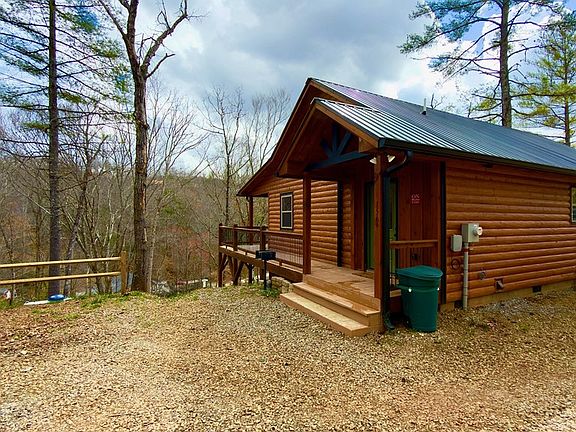 2nd image of 156 White Oak Rdg