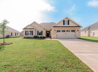 205 Remington Dr, Kathleen, GA 31047