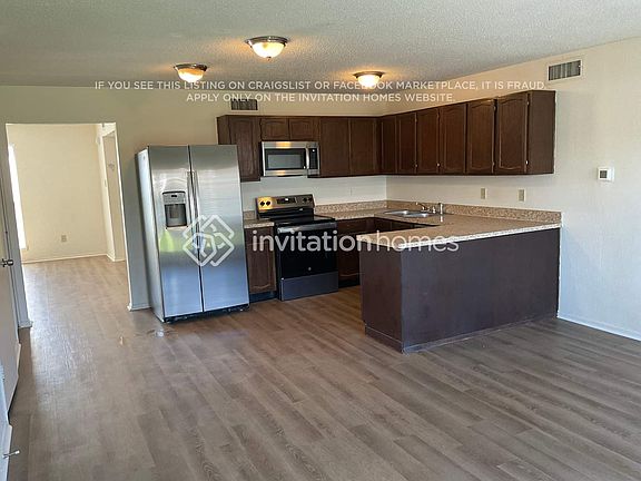 4th image of 2233 Bowie Dr