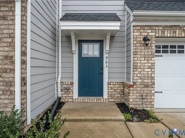 963 Taylor Green Dr, Sandston, VA 23150