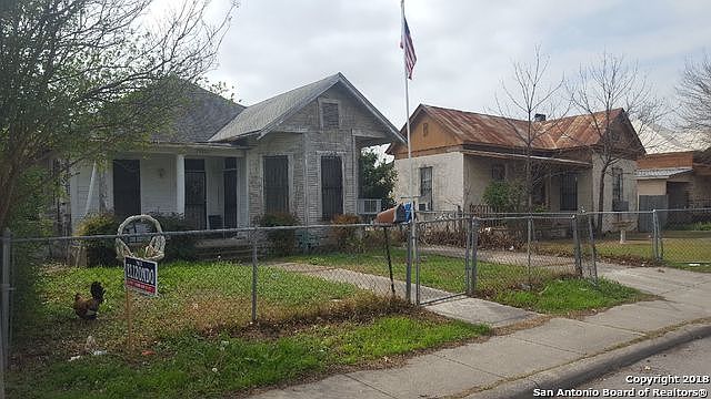 2nd image of 2930 W Houston St
