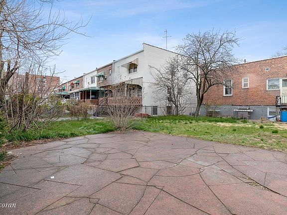 5th image of 5015 Avenue