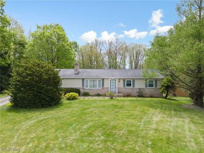 235 Heritage Dr, Beloit, OH, 44609