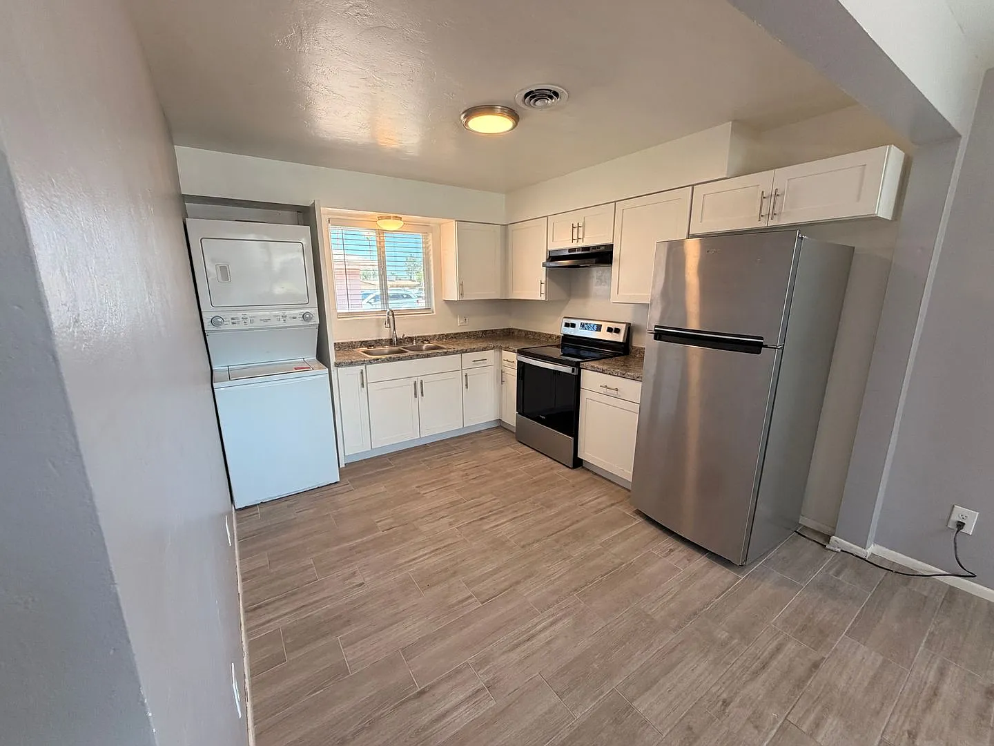 4837 E Willetta St. — Photo 4