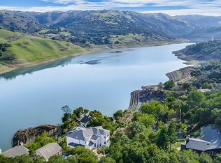2987 Holiday Ct, Morgan Hill, CA 95037