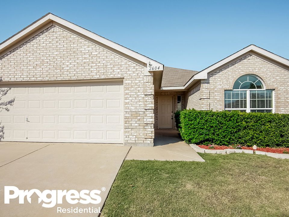 1st image of 2604 Wakecrest Dr