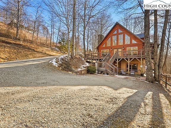 2nd image of 201 Mountain Vista Drive