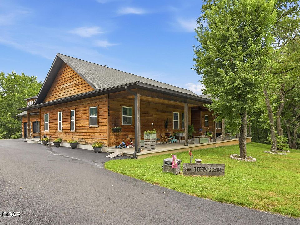 1st image of 9689 Geranium Rd