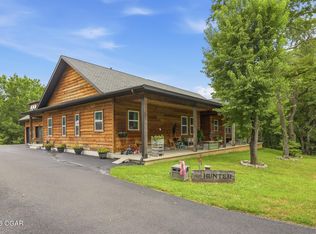 9689 Geranium Rd, Carthage, MO 64836