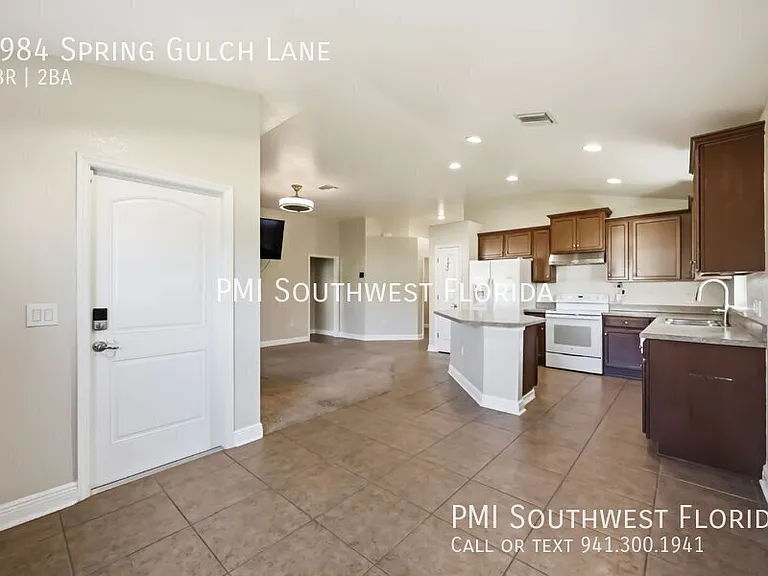9984 Spring Gulch Ln — Photo 12