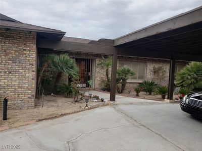 7655 S Valley View Blvd, Las Vegas, NV, 89139