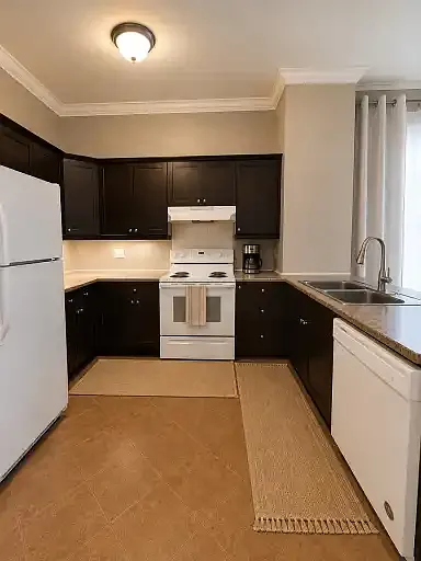 2 bed, 1.5 bath, 900 sqft, $2,095 — Photo 4