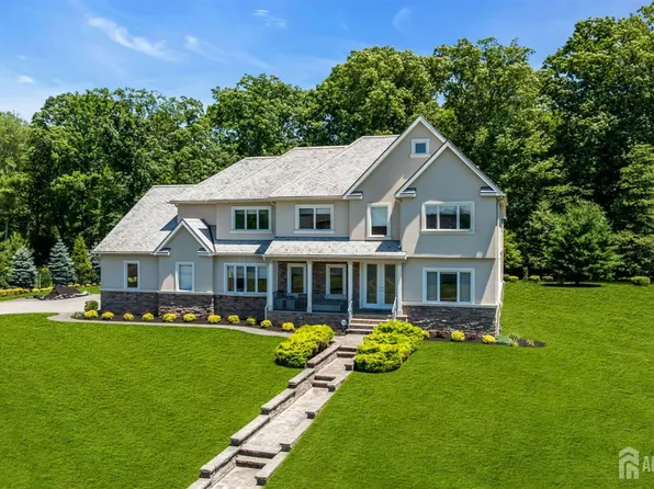 14 Barrister Ct, Freehold, NJ 07728