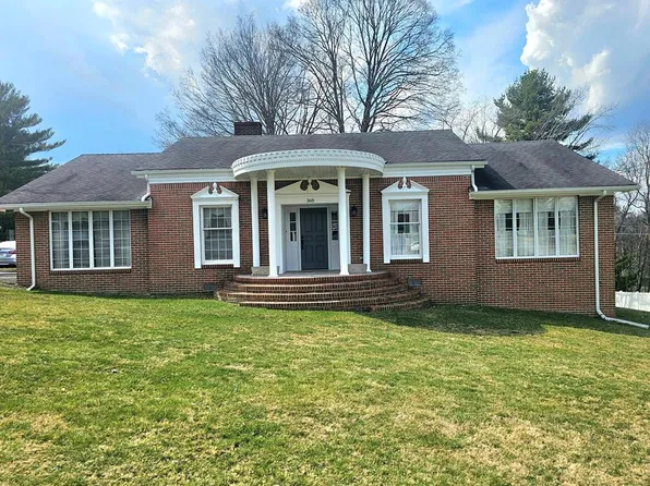 368 Adams St, Tazewell, VA 24651