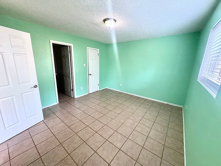3105 S 1st St #101 — Photo 10