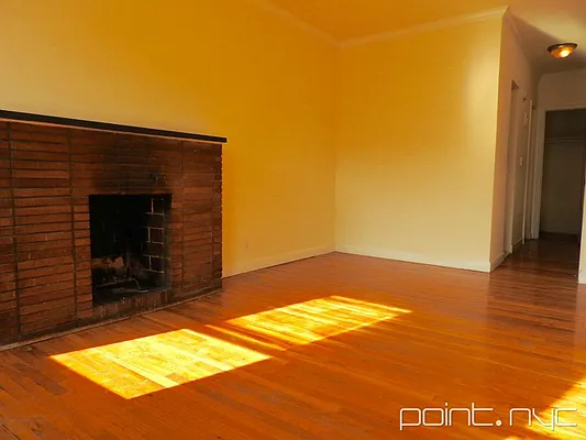 Rented by Point NYC | media 8