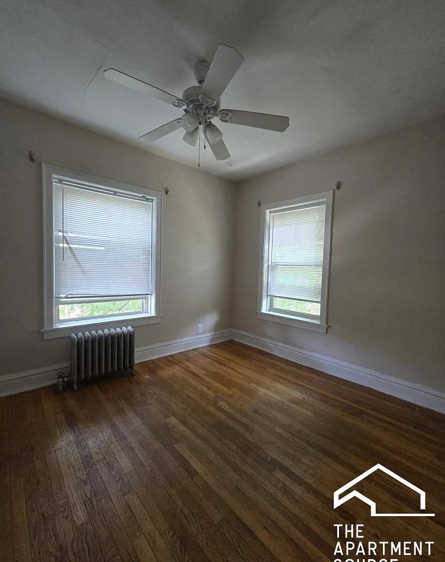 918 Reba Place #3S — Photo 3