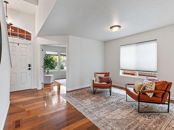 3rd image of 2027 Falcon Ridge Dr