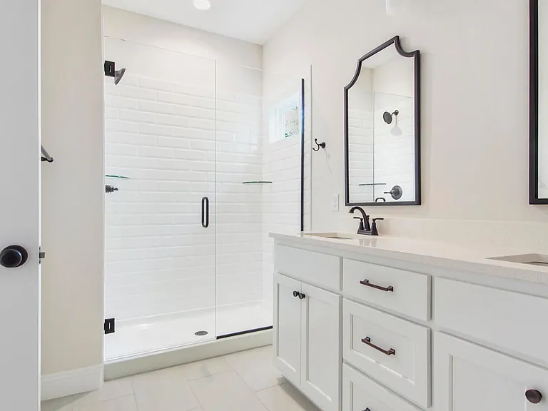 906 Mulberry Ave — Photo 16