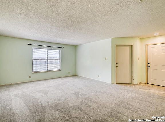 3rd image of 10406 Cedar Vlg