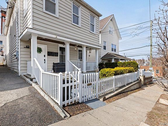 2nd image of 62 Oak Street
