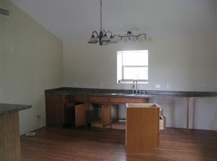 3523 13th St, Beaumont, TX 77705