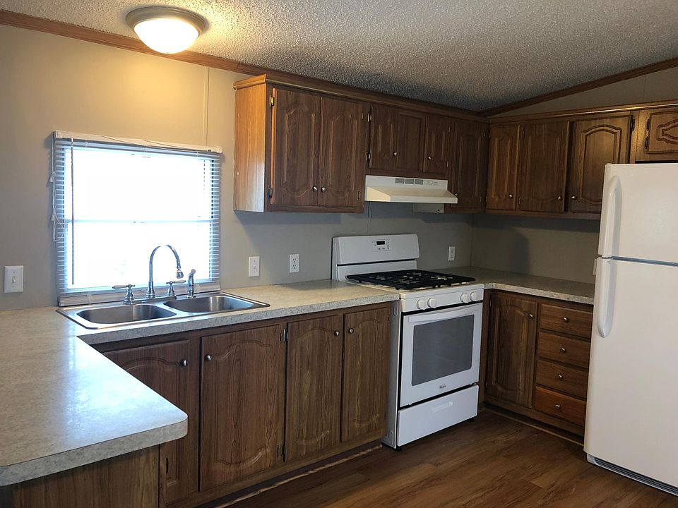 1st image of 32809 Susan Ln N