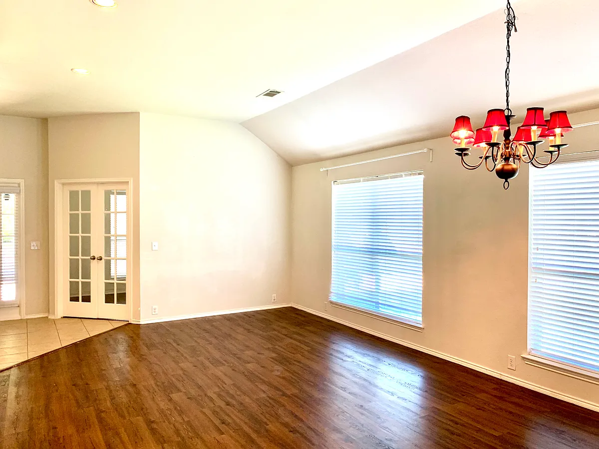 Building Photo - 8300 Rayburn Ln