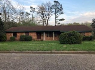 603 Longview St, Vicksburg, MS 39180