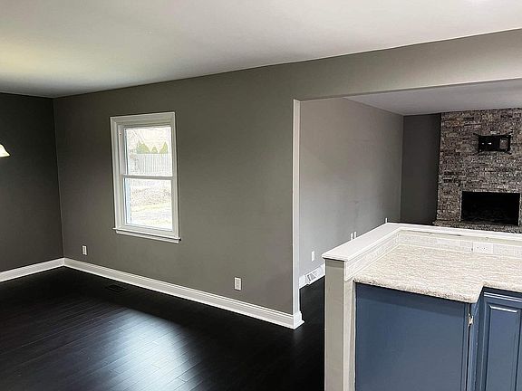 3rd image of 8244 N Birch Dr