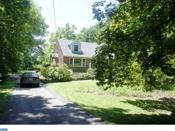 330 W Pothouse Rd, Phoenixville, PA 19460
