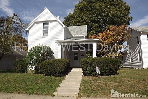1st image of 805 Drury Ln