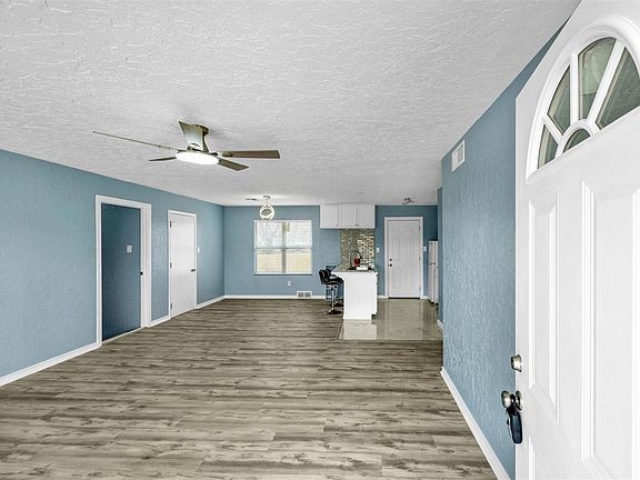 3rd image of 3803 NW Lake Ave