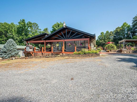 4th image of 120 Wiggins Ln