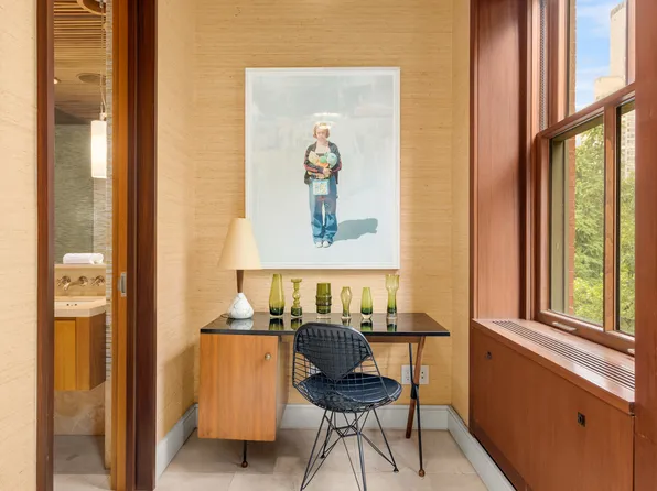 22 Gramercy Park image 12 of 23