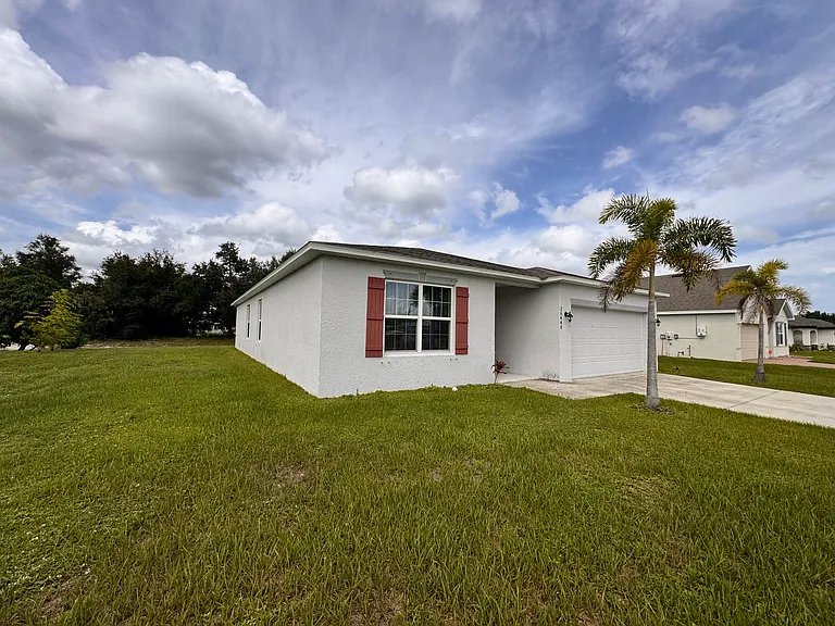 26448 Deep Creek Blvd — Photo 2
