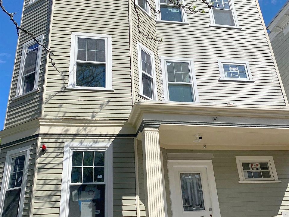 1st image of 38 Putnam Ave #3