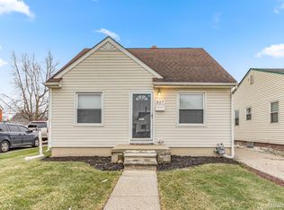 857 Mill St, Lincoln Park, MI