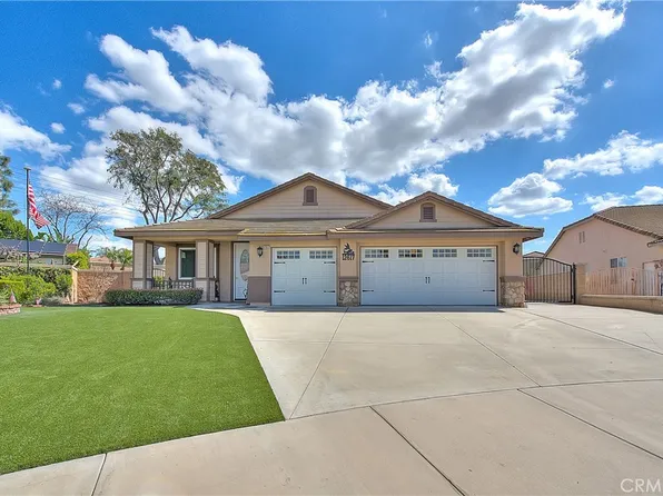 12617 Caspian Ct, Corona, CA 92880