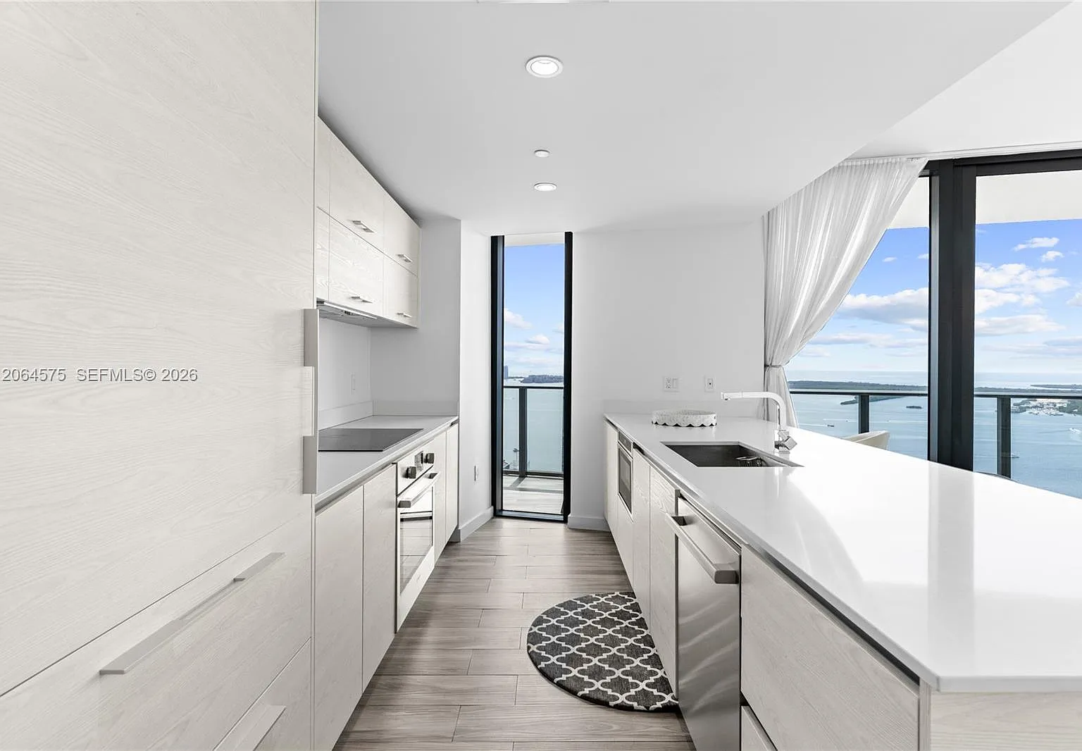 1300 S Miami Avenue Condo — Photo 3
